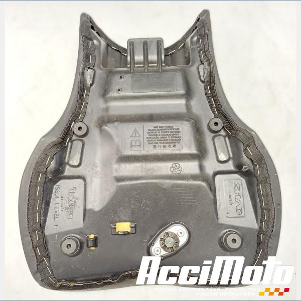Pièce Moto Selle pilote TRIUMPH DAYTONA 675