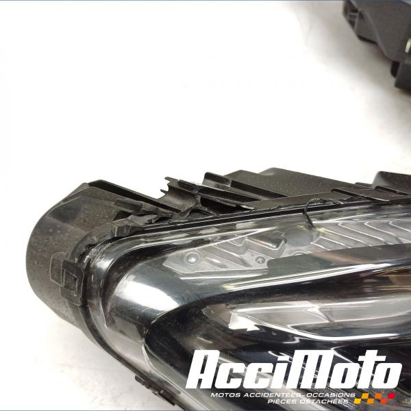 Part Motor bike Phare (optique avant) PIAGGIO MP3 400 HPE