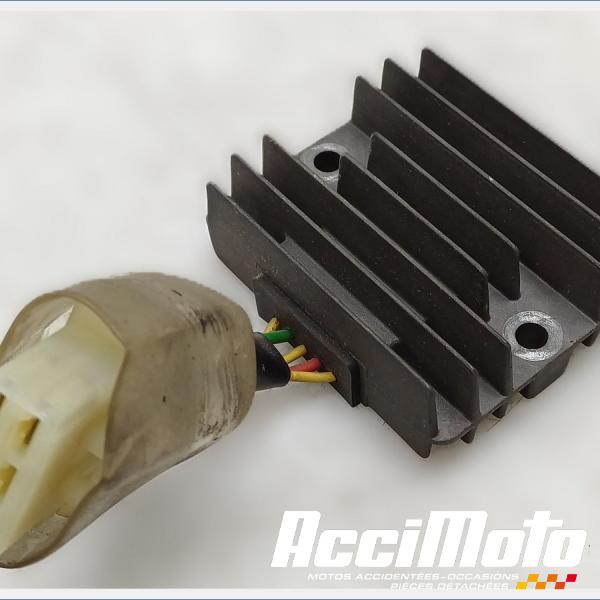Pièce Moto Régulateur de tension  HONDA CM125