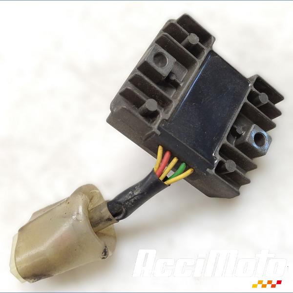 Pièce Moto Régulateur de tension  HONDA CM125