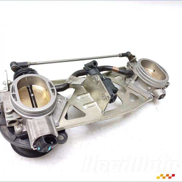 Pièce Moto Rampe d'injection (moteur) DUCATI SUPERBIKE 848 EVO CORSE