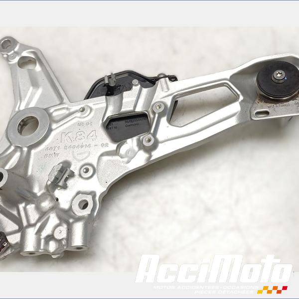 Part Motor bike Platine repose-pieds (droit) BMW F900 XR 