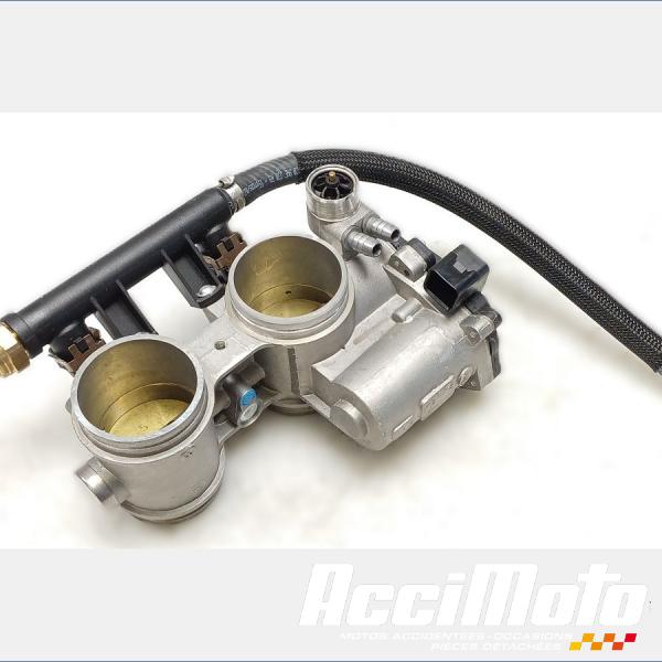 Part Motor bike Rampe d'injection (moteur) BMW F900 XR 