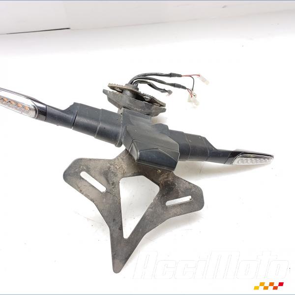 Pièce Moto Support plaque d'immat./bavette arr TRIUMPH STREET TRIPLE 765 RS