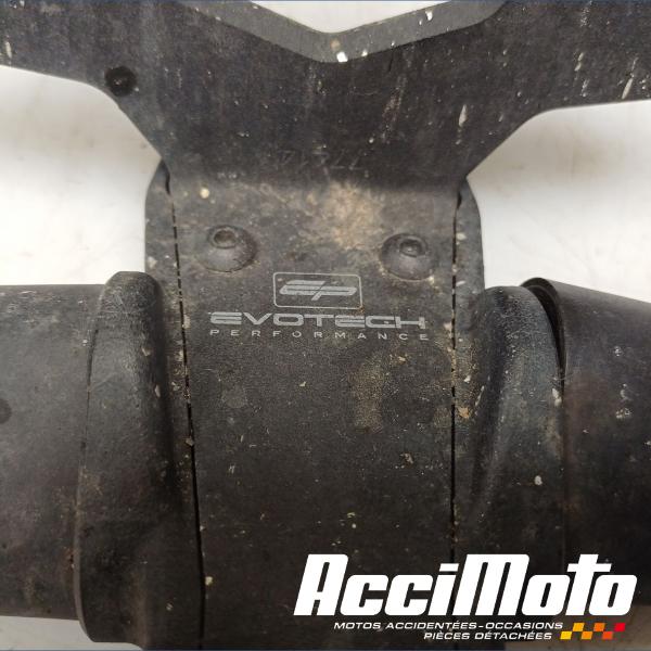 Pièce Moto Support plaque d'immat./bavette arr TRIUMPH STREET TRIPLE 765 RS