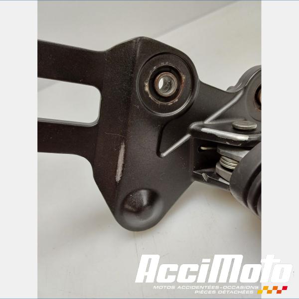 Pièce Moto Platine repose-pied avant (droit) YAMAHA TRACER 700