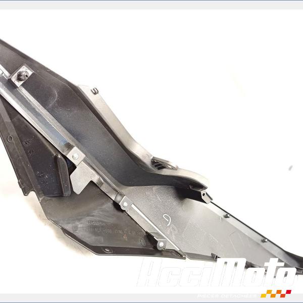Pièce Moto Coque arrière (droite) HONDA NT 1100