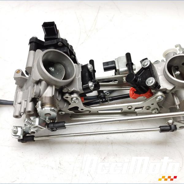 Part Motor bike Rampe d'injection (moteur) SUZUKI SV 650N