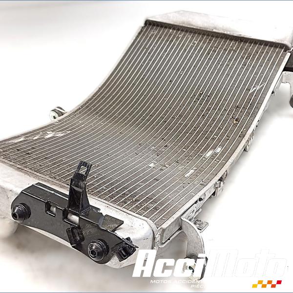 Pièce Moto Radiateur de refroidissement YAMAHA R1 YZF1000