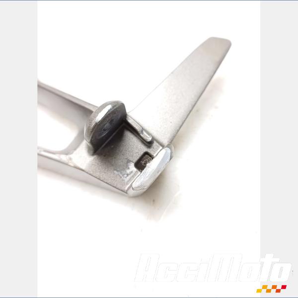 Pièce Moto Platine repose-pied arrière (gauche) HONDA CB1000R