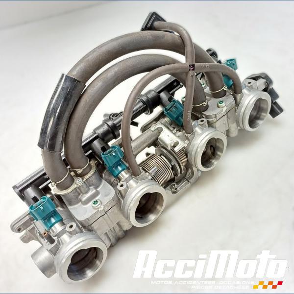 Part Motor bike Rampe d'injection (moteur) HONDA CB1000R