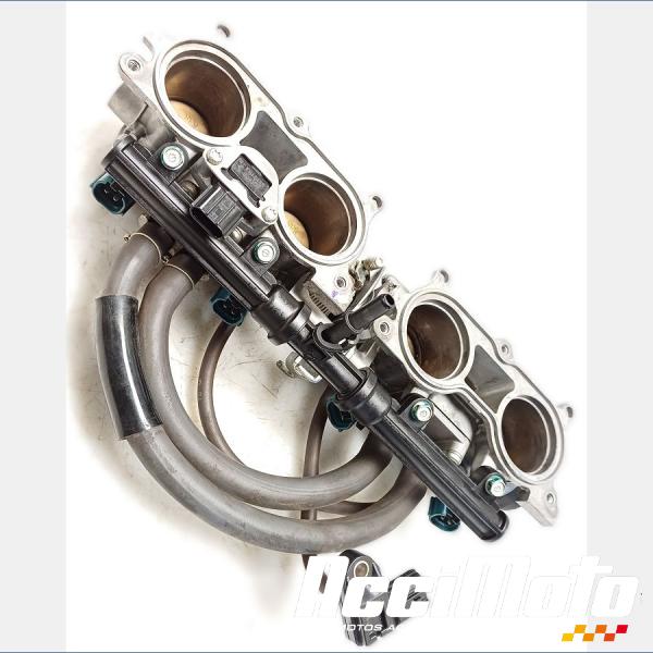 Part Motor bike Rampe d'injection (moteur) HONDA CB1000R