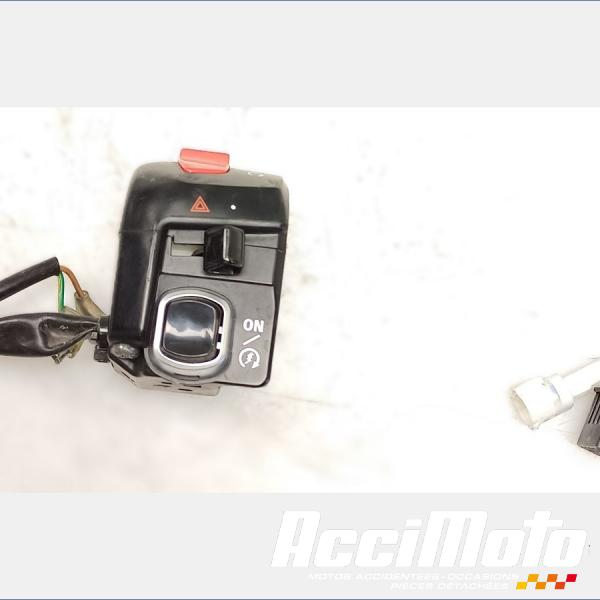 Pièce Moto Commodo (droit) YAMAHA TMAX XP530