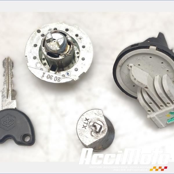 Part Motor bike Contacteur à clef (neiman) PIAGGIO LIBERTY 50