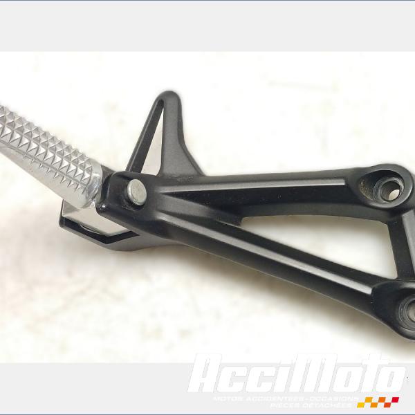 Part Motor bike Platine repose-pied arrière (droit) YAMAHA MT-10