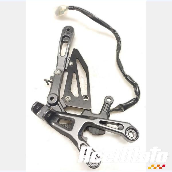 Part Motor bike Platine repose-pied avant (droit) YAMAHA MT-10