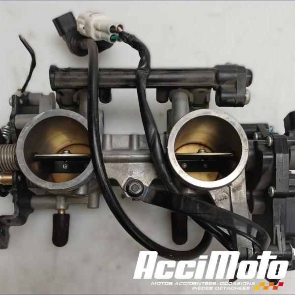 Pièce Moto Rampe d'injection (moteur) KAWASAKI VULCAN EN650S