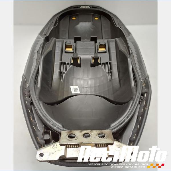 Part Motor bike Selle (origine) HONDA FORZA NSS125