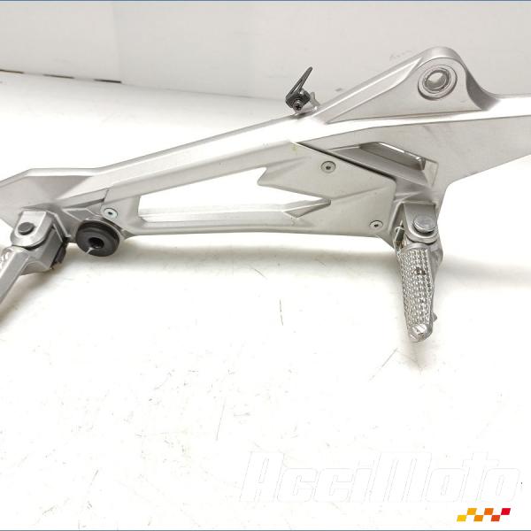 Pièce Moto Platine repose-pieds (droit) KAWASAKI Z 800E