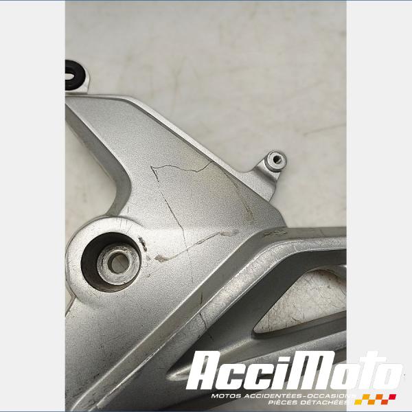Pièce Moto Platine repose-pieds (gauche) HONDA CB125F