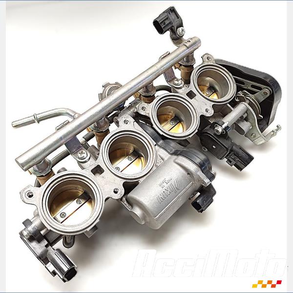 Part Motor bike Rampe d'injection (moteur) YAMAHA R6 YZF600
