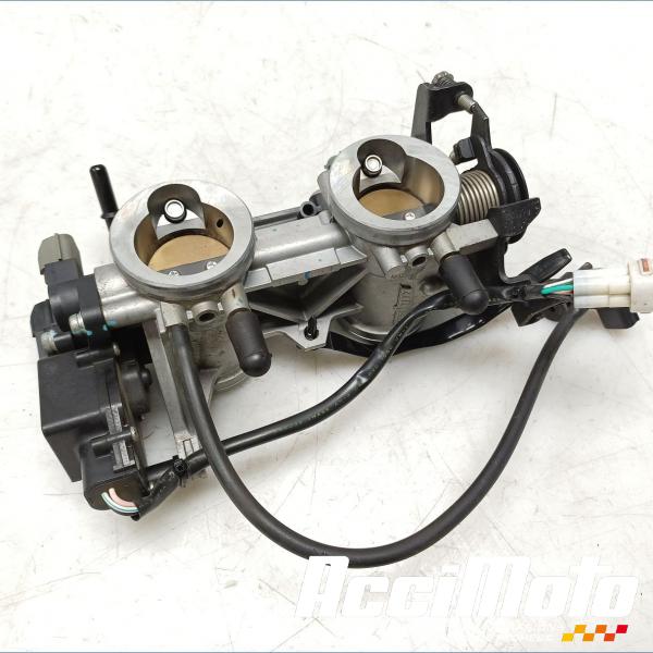 Pièce Moto Rampe d'injection (moteur) KAWASAKI ER6 N