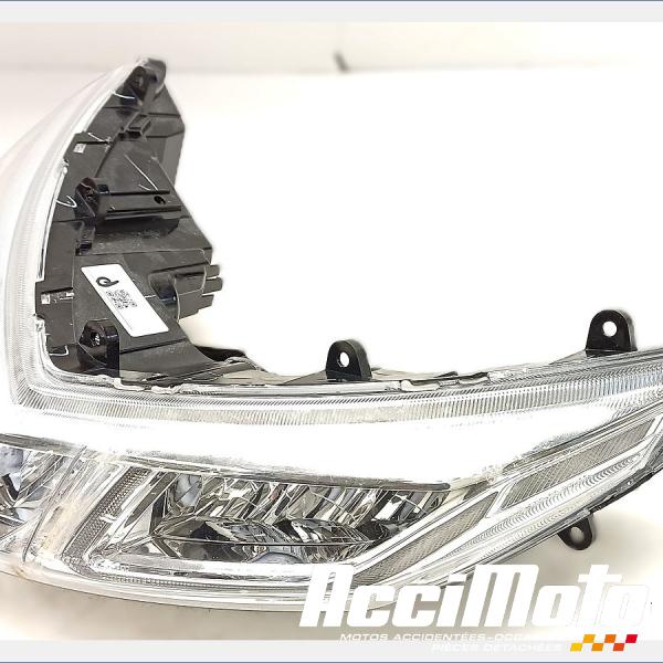 Pièce Moto Phare (optique avant) APRILIA SXR 50
