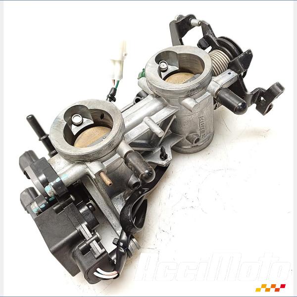 Pièce Moto Rampe d'injection (moteur) KAWASAKI VERSYS 650
