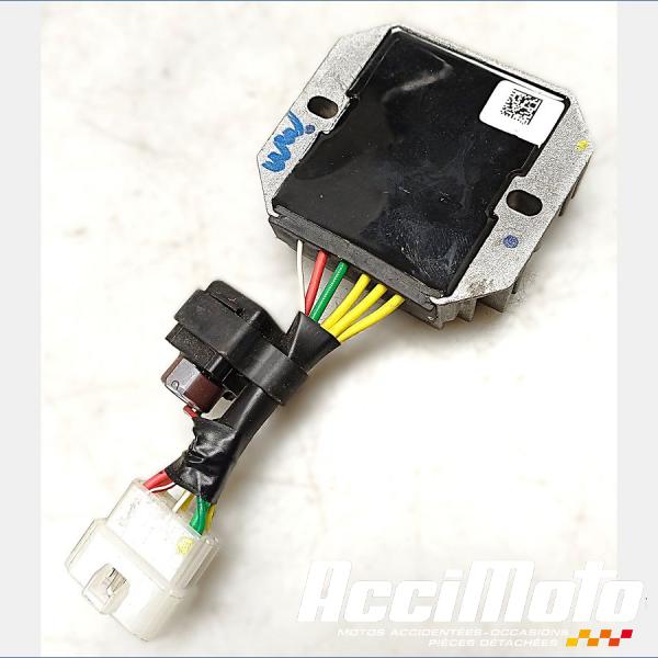 Pièce Moto Régulateur de tension  APRILIA SXR 50
