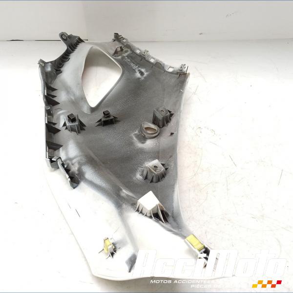 Pièce Moto Flanc de carénage avant (droit) YAMAHA R7 YZF