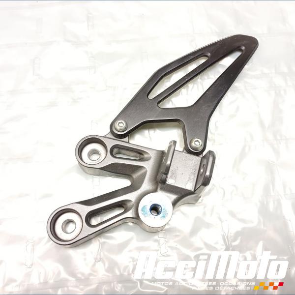 Pièce Moto Platine repose-pied avant (gauche) YAMAHA R7 YZF