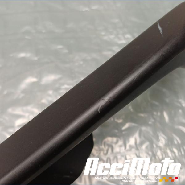 Pièce Moto Poignée passager (droit) YAMAHA TRICITY 300 