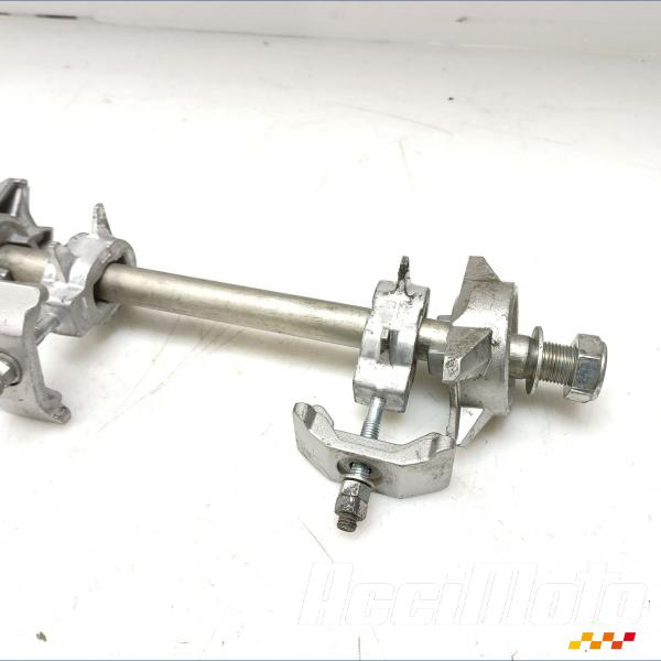 Pièce Moto Axe de roue arrière YAMAHA MT-07