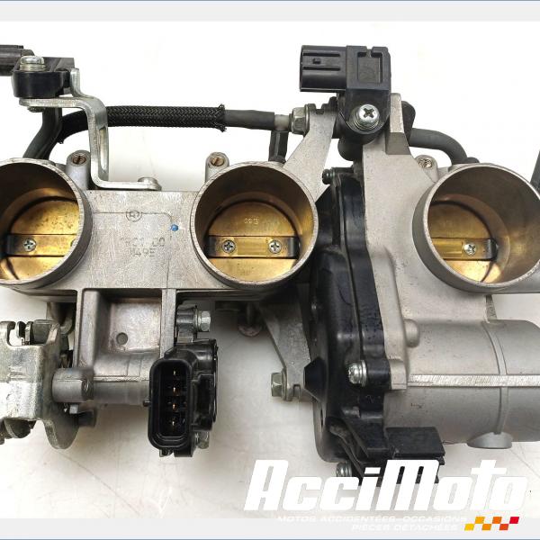 Part Motor bike Rampe d'injection (moteur) YAMAHA MT-09