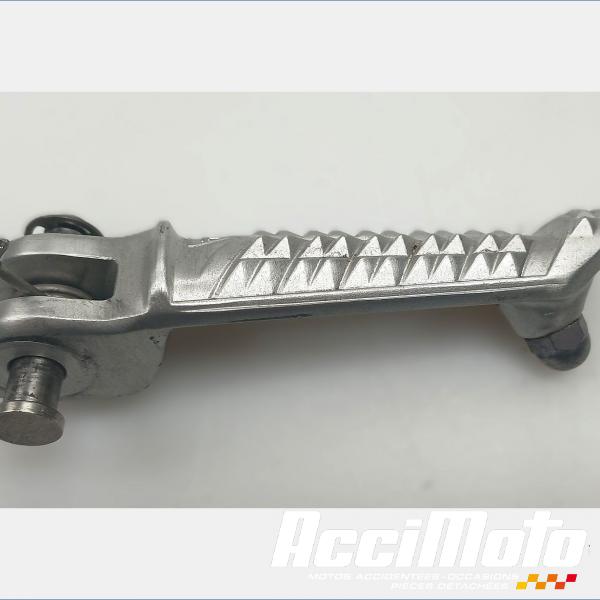 Pièce Moto Repose-pied avant (droit) TRIUMPH SPEED TRIPLE 1050 RS