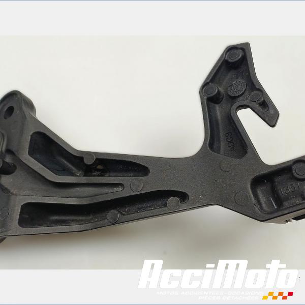 Pièce Moto Platine repose-pied arrière (droit) KAWASAKI NINJA EX650