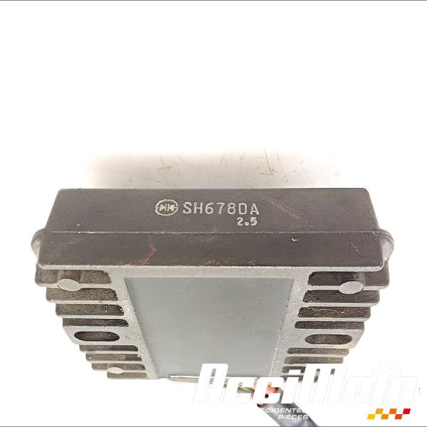 Pièce Moto Régulateur de tension  HONDA CBR954