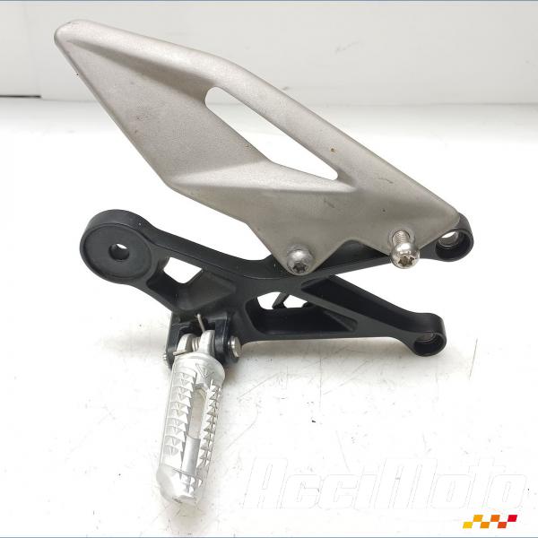 Pièce Moto Platine repose-pied avant (droit) TRIUMPH STREET TRIPLE 765 RS