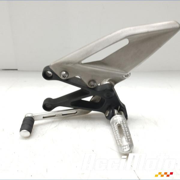 Pièce Moto Platine repose-pied avant (gauche) TRIUMPH STREET TRIPLE 765 RS