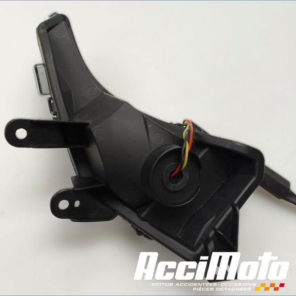 Pièce Moto Clignotant avant (gauche) YAMAHA TMAX XP530