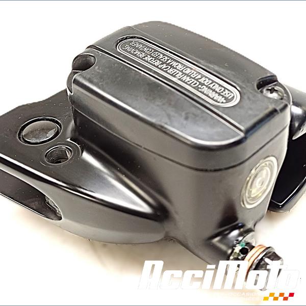 Pièce Moto Maître cylindre de frein avant HARLEY DAVIDSON ROAD GLIDE FLTRXST