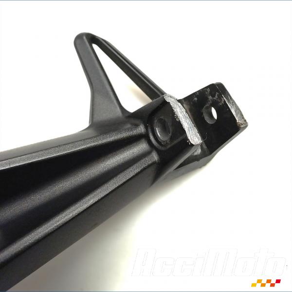 Pièce Moto Platine repose-pied arrière (gauche) YAMAHA FZ8 N