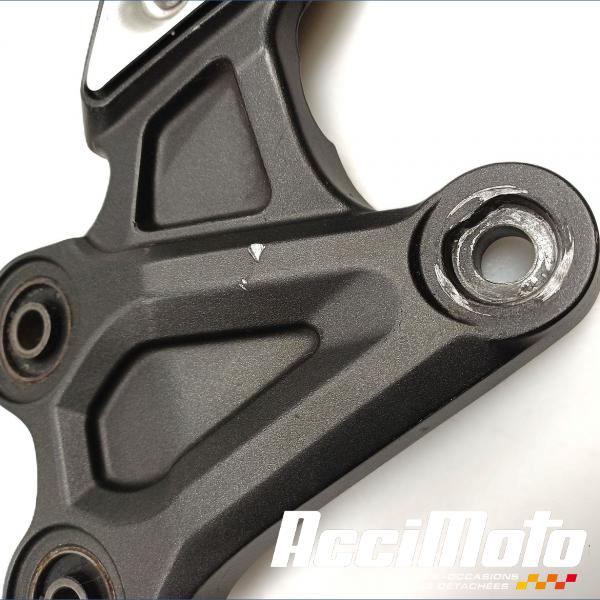 Pièce Moto Platine repose-pied avant (gauche) YAMAHA FZ8 N
