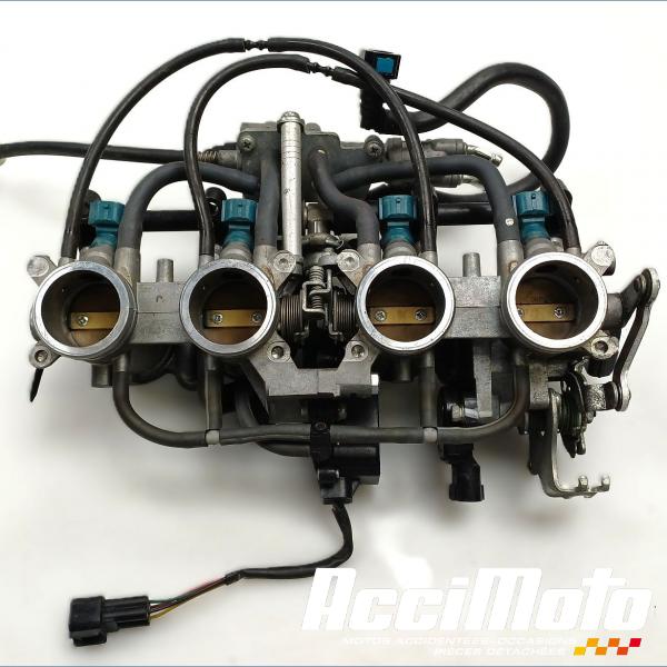 Pièce Moto Rampe d'injection (moteur) YAMAHA FZ8 N