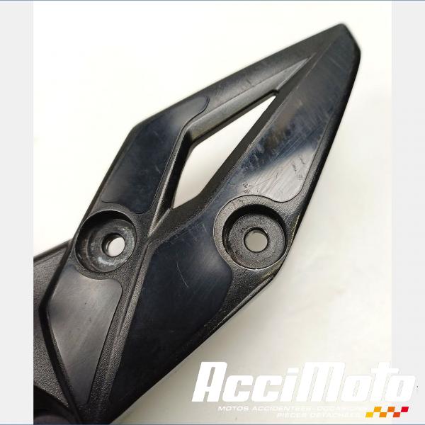 Pièce Moto Platine repose-pied avant (droit) SUZUKI GSXS 750