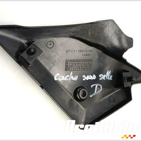 Pièce Moto Cache sous selle (droit) SUZUKI SV 650N