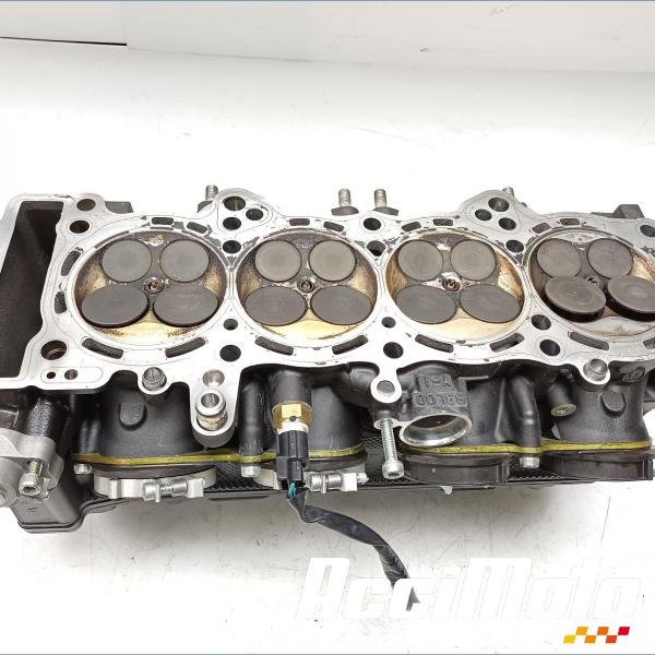 Pièce Moto Culasse  YAMAHA R1 YZF1000