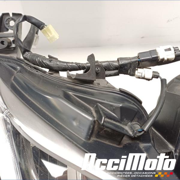 Pièce Moto Phare (optique avant) YAMAHA TMAX XP530
