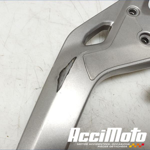 Pièce Moto Platine repose-pieds (droit) KAWASAKI ER6 N