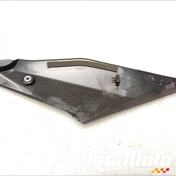 Pièce Moto Cache sous réservoir ( gauche ) YAMAHA R1 YZF1000